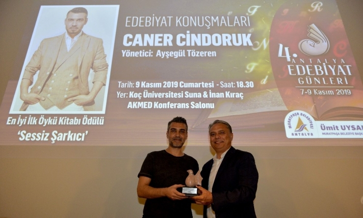 Oyuncu Cindoruk’a Edebiyat Ödülü