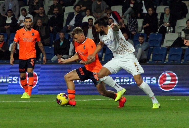 Süper Lig: Medipol Başakşehir: 2 - Mke Ankaragücü: 1 (Maç Sonucu)