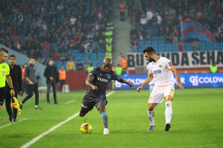Süper Lig: Trabzonspor: 1 - Alanyaspor: 0 (Maç Sonucu)