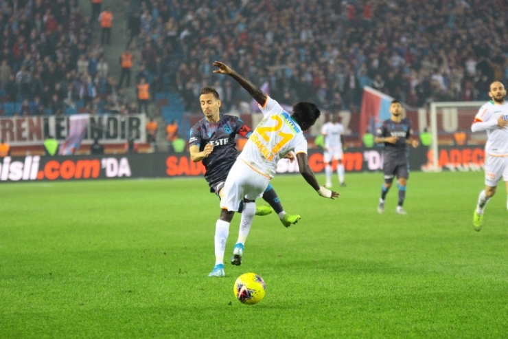 Süper Lig: Trabzonspor: 1 - Alanyaspor: 0 (Maç Sonucu)