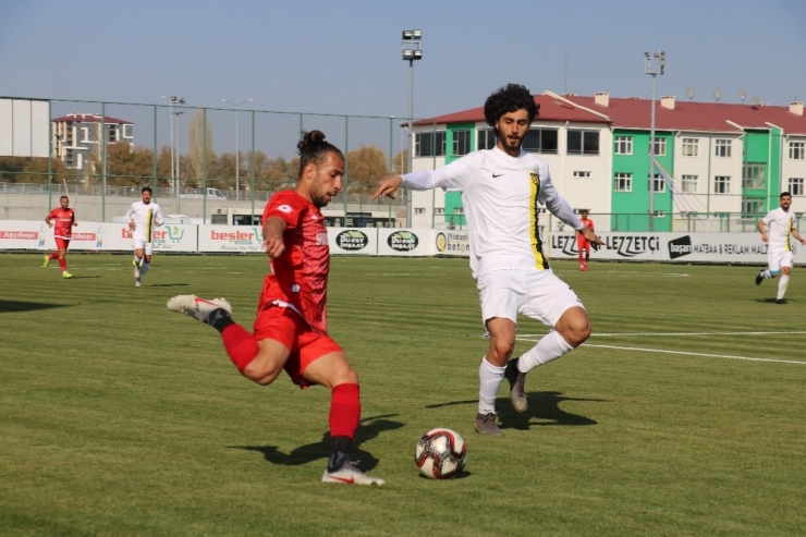 Tff 2. Lig: Sivas Belediyespor: 0 - Bayburt Özel İdare: 2