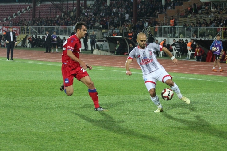 Tff 1. Lig: Balıkesirspor: 0 Altınordu: 0