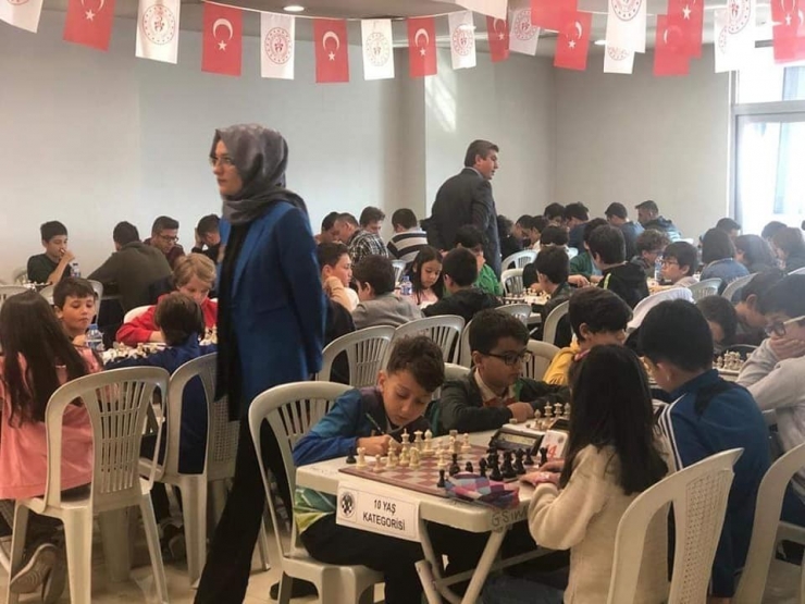 Hamleler Ata’ya Saygı İçin Yapılıyor