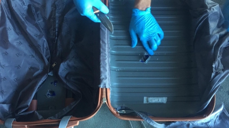 Uyuşturucuyla Uçağa Binmek İsteyen İranlı Yakalandı