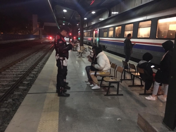 Zonguldak’ta Jandarmadan ’Huzur Ve Güven’ Uygulaması