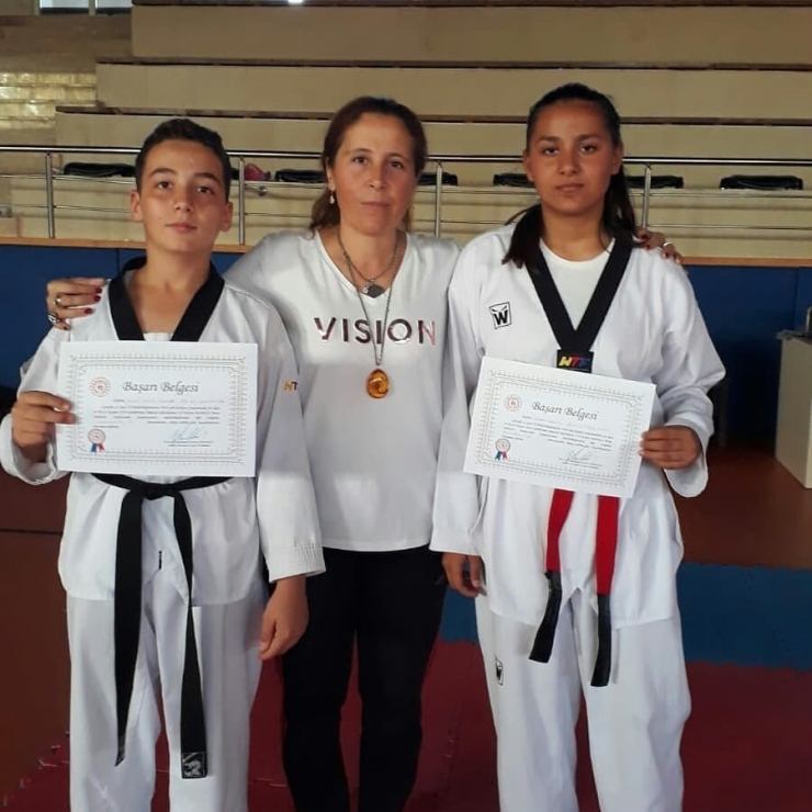 Kepez’in Tekvando Takımı Gururlandırdı