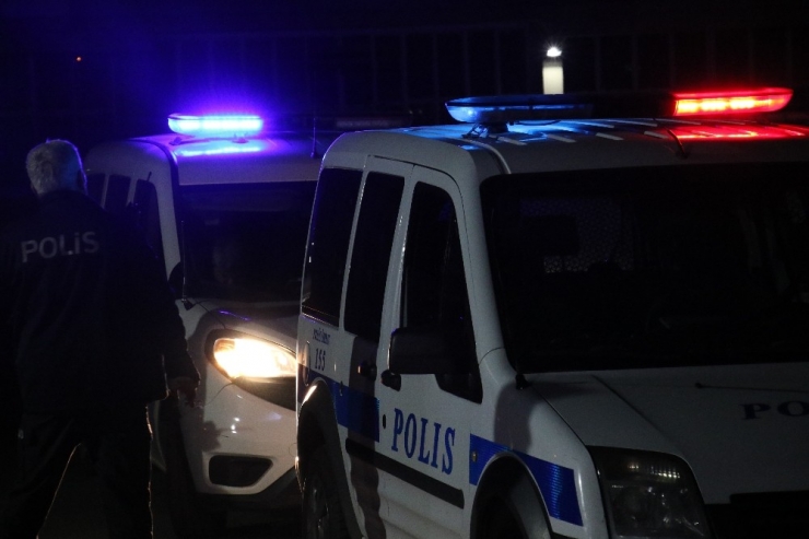 Ankara İl Emniyet Müdürlüğü Asayiş Şube Dolandırıcılık Ve Yankesicilik Bürosunun 4 Aylık Çalışması Sonucunda Devam Ettirilen "Prizma" Operasyonu Çerçevesinde 150 Polisin Katılımıyla Devremülk Dolandırıcılarına Operasyon Düze