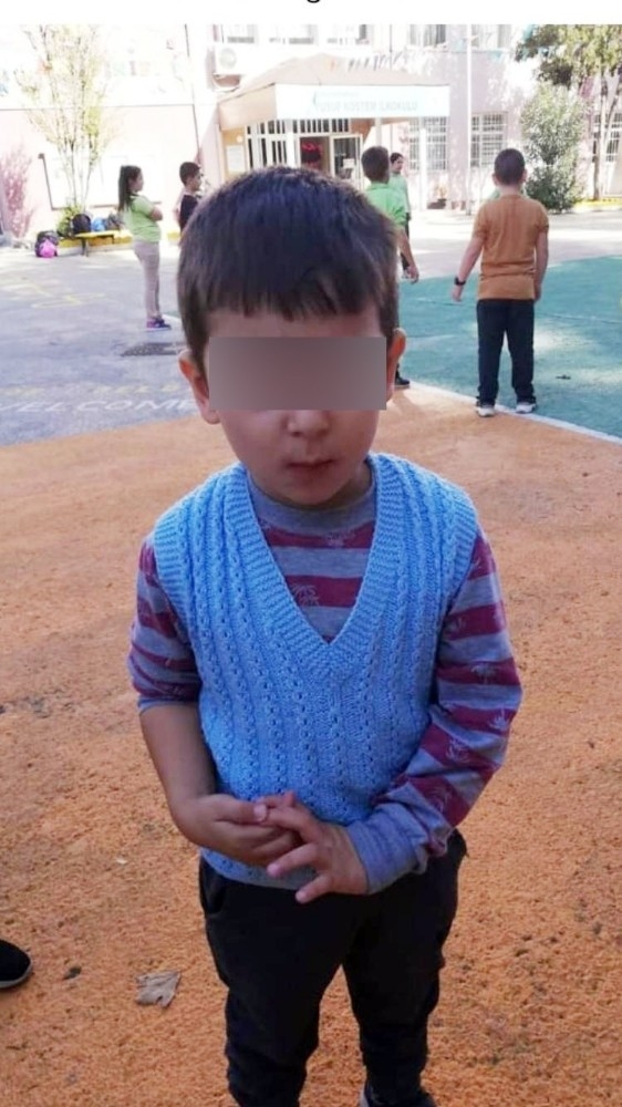 Serviste Unutulan Çocuğun Okul Yöneticilerine Şok