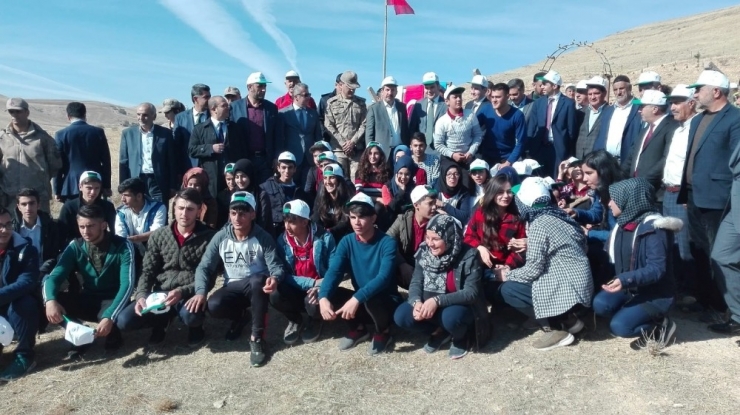 Kovancılar’da 5 Bin Fidan Toprakla Buluştu