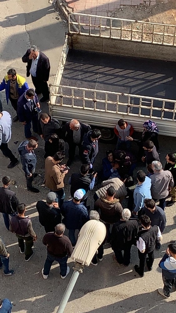 Kamyonet İle Motosiklet Çarpıştı: 1 Yaralı