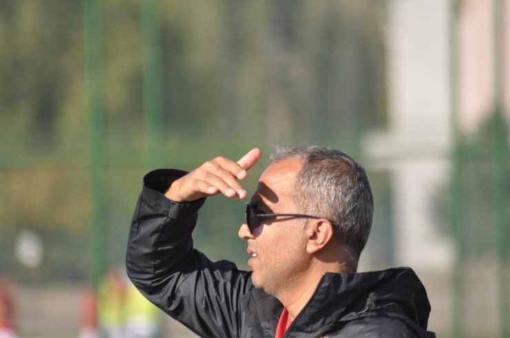 Kayseri Osb Atletikspor Teknik Direktörü Bekir Dağlı;