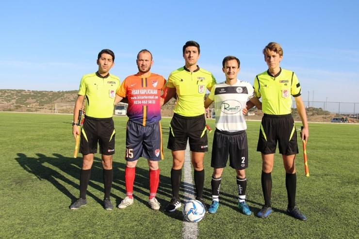 Ülküspor’dan Demirci Belediyespor’a Yarım Düzine Gol