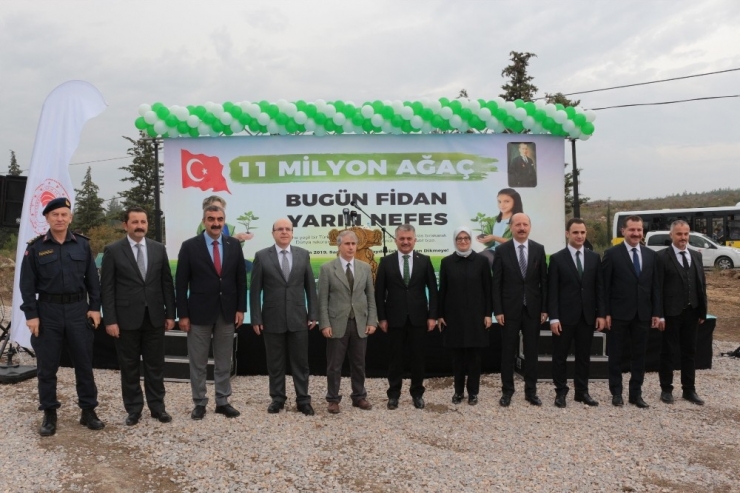 Balıkesir’de Fidanlar Toprak İle Buluştu