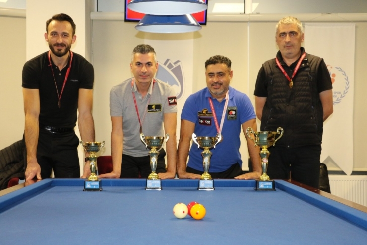 Bilardocular Yunusemre Başkanlık Kupası İçin Yarıştı