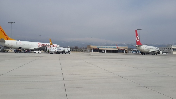 Ekim Ayında 14 Bin 37 Yolcuya Hizmet Verildi