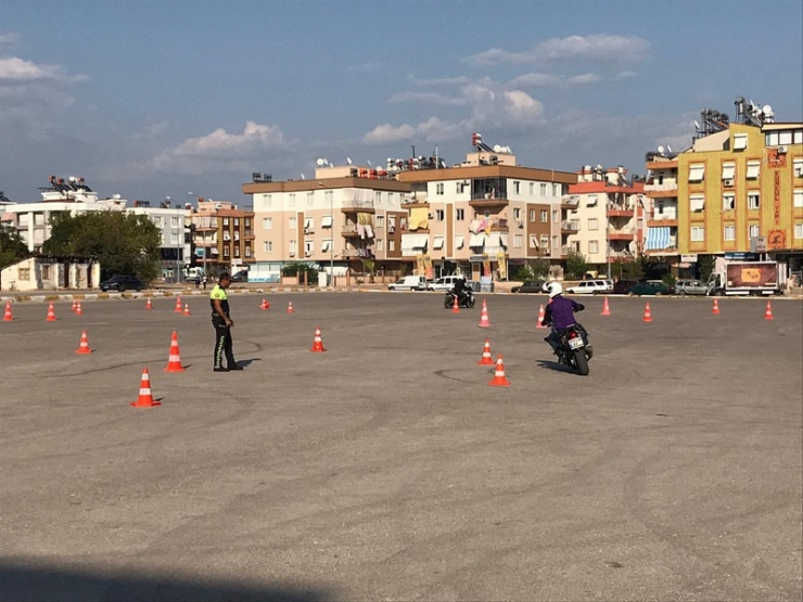 Motosikletli Trafik Polis Timlerine Sürüş Teknikleri Eğitimi Verildi