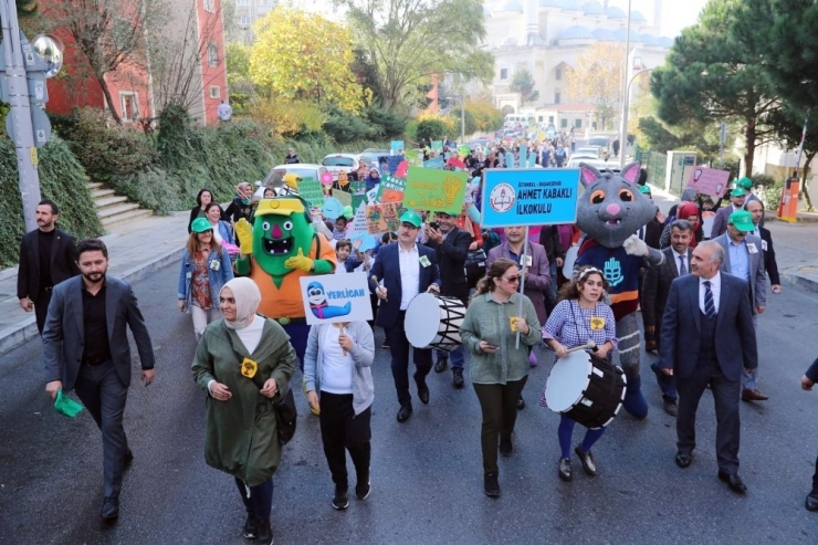 Başakşehir Belediyesi’nden ‘Doğaya Ve Çevreye Saygı’ Yürüyüşü