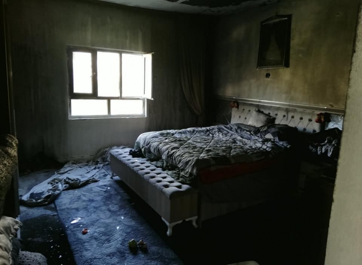 3 Yaşındaki Çocuk Yangında Ağır Yaralandı