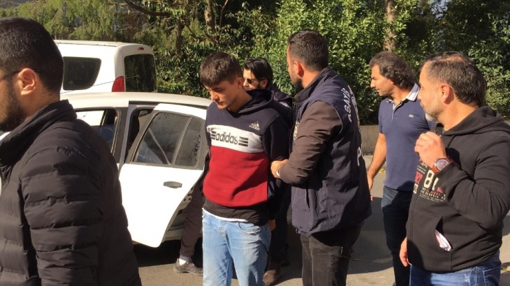 Fatih’te Vurularak Öldürülen Şahsın Katil Zanlıları Yakalandı