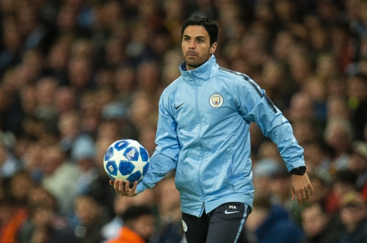 Arsenal’de Arteta Sesleri