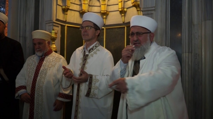 Mescid-i Aksa’da İmamlık Yapan Abdülkerim Zorba Sakarya’da Namaz Kıldırdı