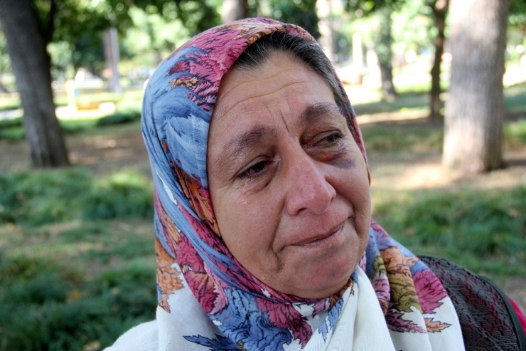 ’Su’dan Sebeple Dövülen Kadının Gözyaşları