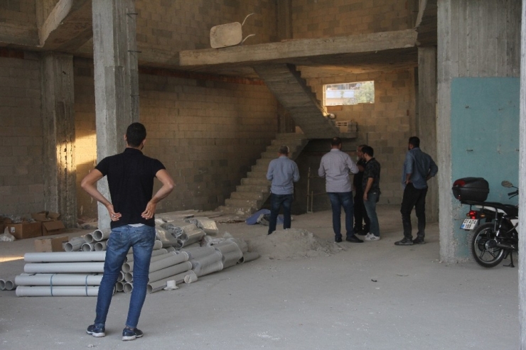 Asma Kattan Düşen İnşaat İşçisi Hayatını Kaybetti