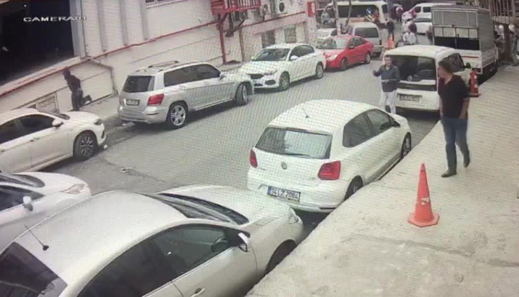 Bankayı Soydu, Vatandaşın Çelmesiyle Yakalandı