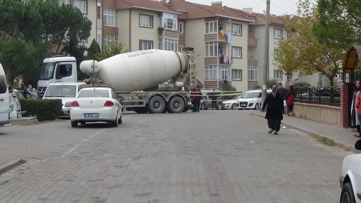 Beton Mikserinin Altında Can Verdi