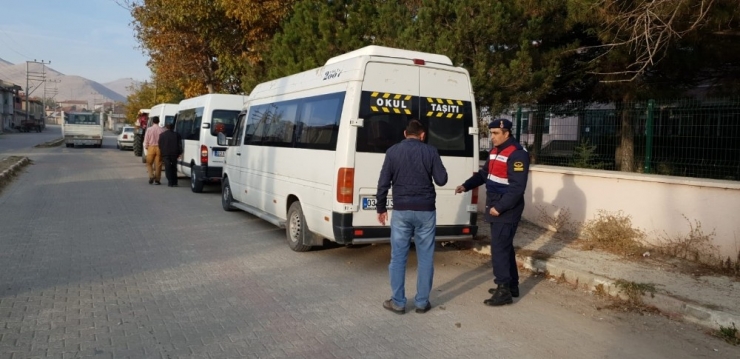 Şuhut Jandarma Trafik Ekiplerinden ’Önce Yaya’ Uygulaması