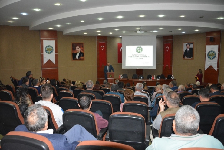 Eskiyörük’ten ’Salihli’de İlçe Bazlı Kooperatif Kurun’ Tavsiyesi