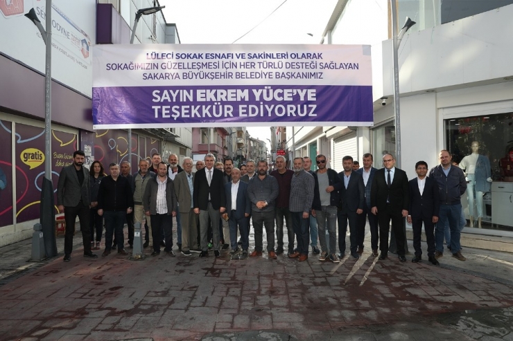 Başkan Yüce, Lüleci Sokak’ta Esnaf Ve Vatandaşla Bir Araya Geldi