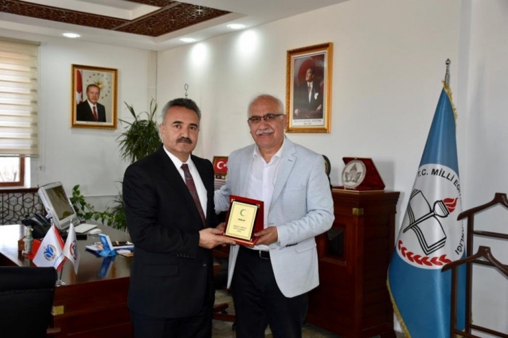 Yeşilay’dan İl Milli Eğitim Müdürü Çelik’e Ziyaret