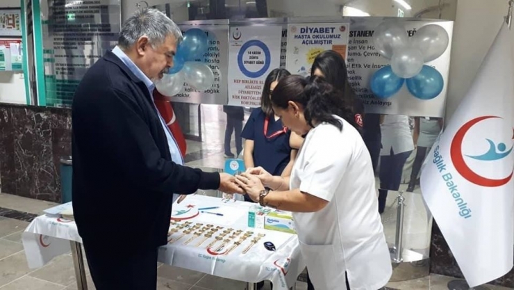 Aydın Atatürk Devlet Hastanesi Diyabete Dikkat Çekti