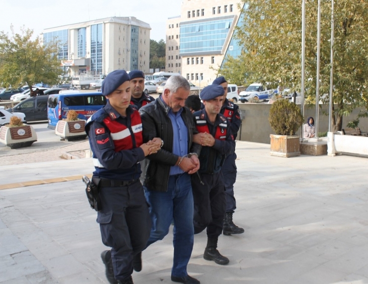 Elazığ’da Villaları Soyan 2 Şüpheli Suç Üstü Yakalandı