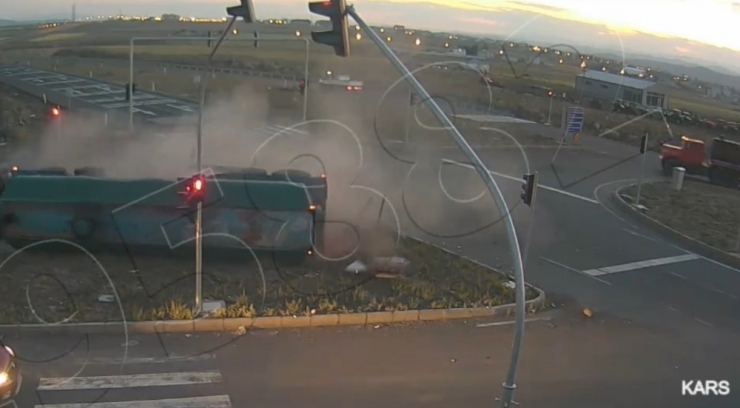 Kars’ta 1 Kişinin Öldüğü Kaza Kameraya Yansıdı