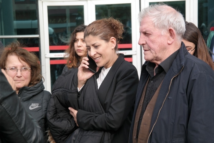 Eşini 15 Yerinden Bıçaklayan Sanık “Bilinçli Olarak Yapmadım, Şuurumu Kaybetmiştim”