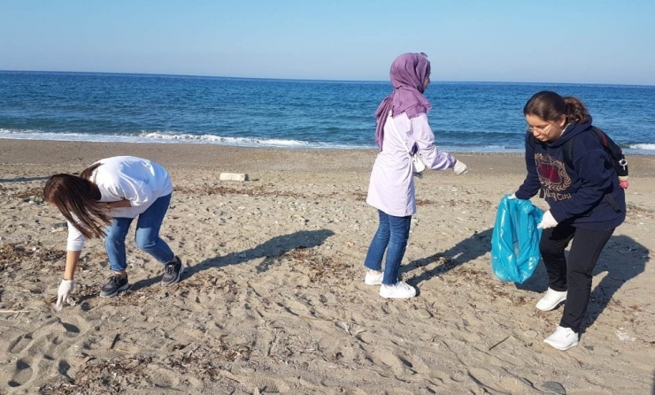 Kyk Yurdunda Kalan Öğrencilerden Örnek Davranış