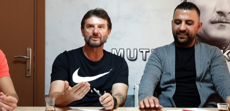 Abbasoğlu; "Sadece Saha İçinde Değil Dışında Da Büyük Mücadele Veriyoruz"