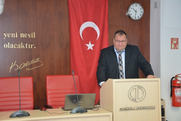 Finlandiya Eğitim Sistemi Anadolu Üniversitesinde Konuşuldu