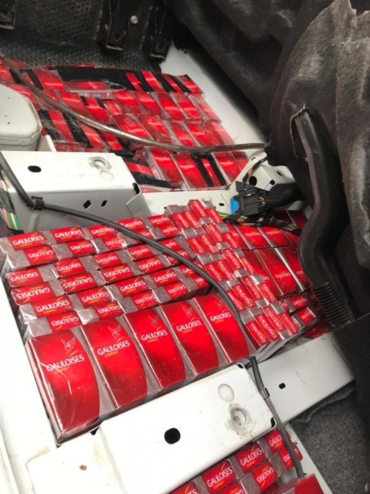 Gaziantep’te Araçta Zulalanmış Kaçak Sigaralar Ele Geçirildi