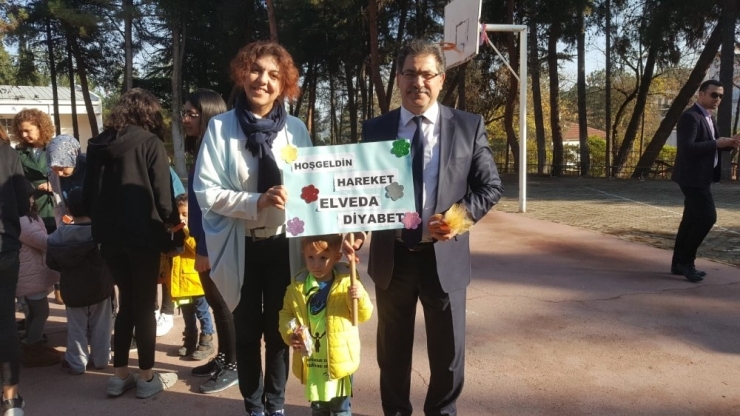 Miniklerden Anlamlı Etkinlik