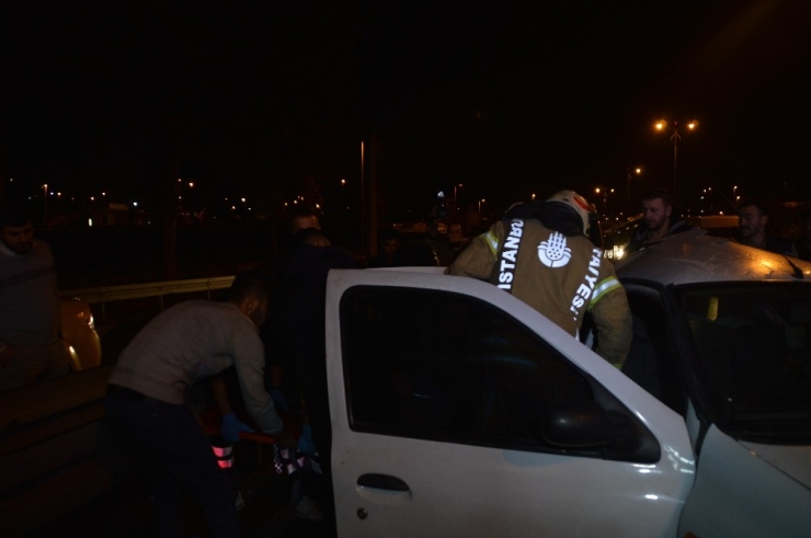 O-3 Karayolunda İett Otobüsü, Otomobile Çarptı: 1’i Ağır 3 Kişi Yaralandı