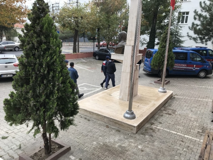 Göçmen Kaçakçıları Tutuklandı