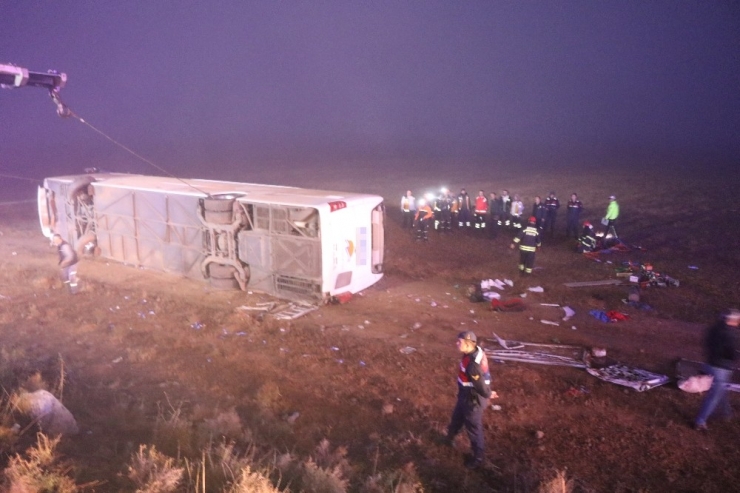 Aksaray’da Otobüs Şarampole Devrildi: 1 Ölü, 51 Yaralı