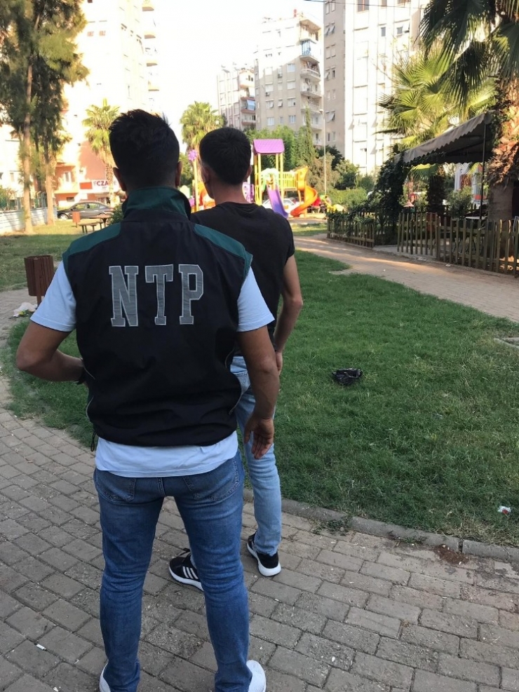 Antalya’da Asayiş Ve Uyuşturucu Operasyonu: 2 Tutuklu