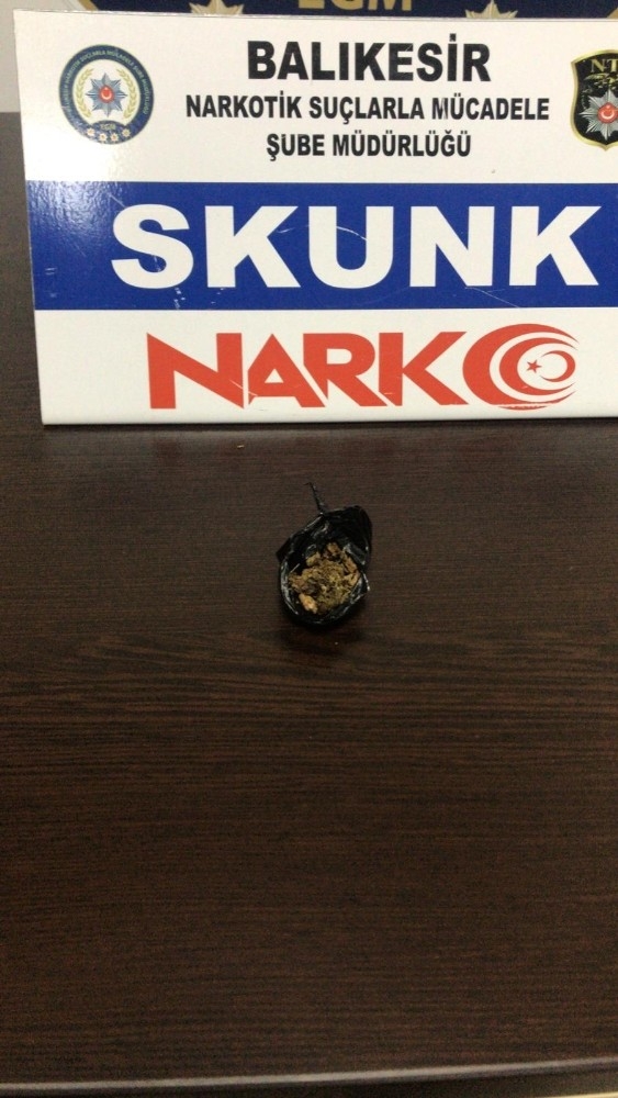 Balıkesir Polisi 4 Uyuşturucu Tacirini Yakaladı
