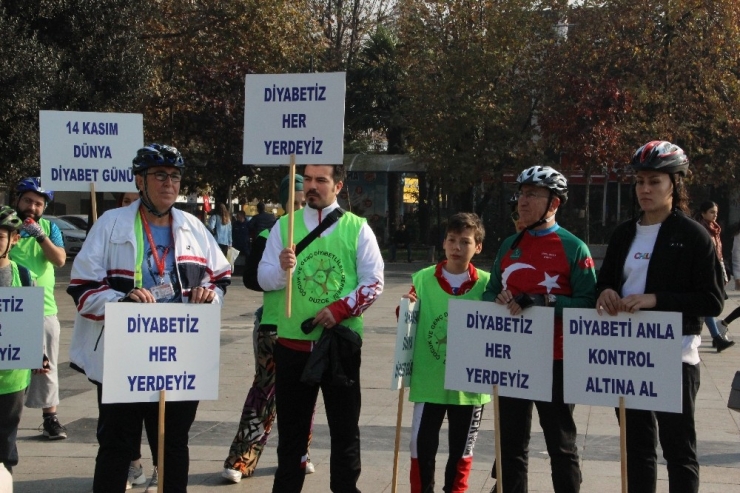 Diyabete Yürüyerek, Çöp Toplayarak Dikkat Çektiler