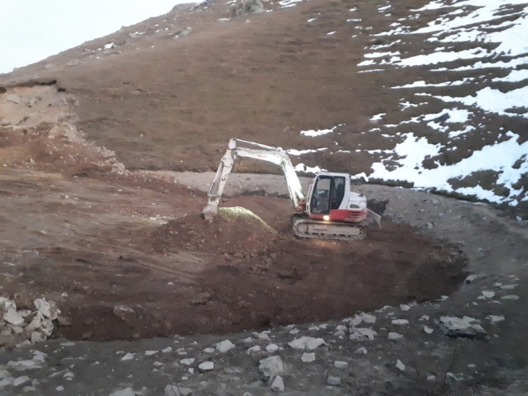 Gümüşhane Valiliği Dipsiz Göl’deki Define Kazısı İle İlgili Soruşturma Başlattı