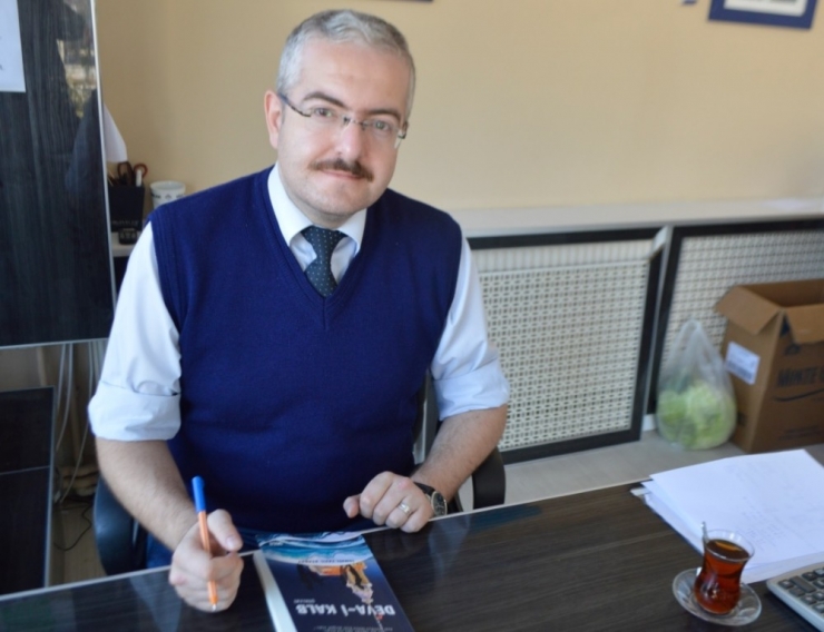 İsmail Fazıl Atabay’ın İlk Şiir Kitabı Yayınlandı